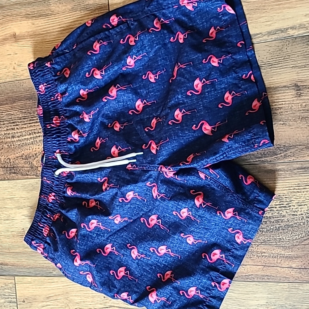 Mens swim trunks M